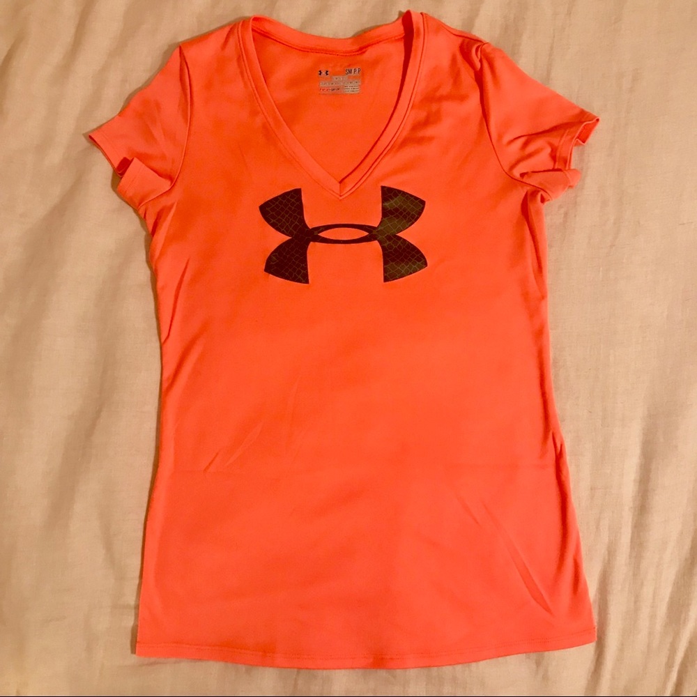 Women’s UA Heatgear Short Sleeve V-Neck